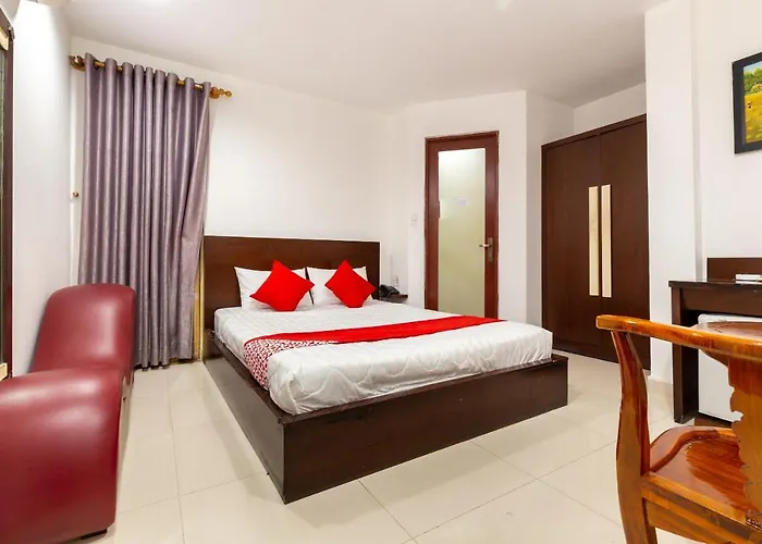 OYO 487 Khách Sạn Sao Mai