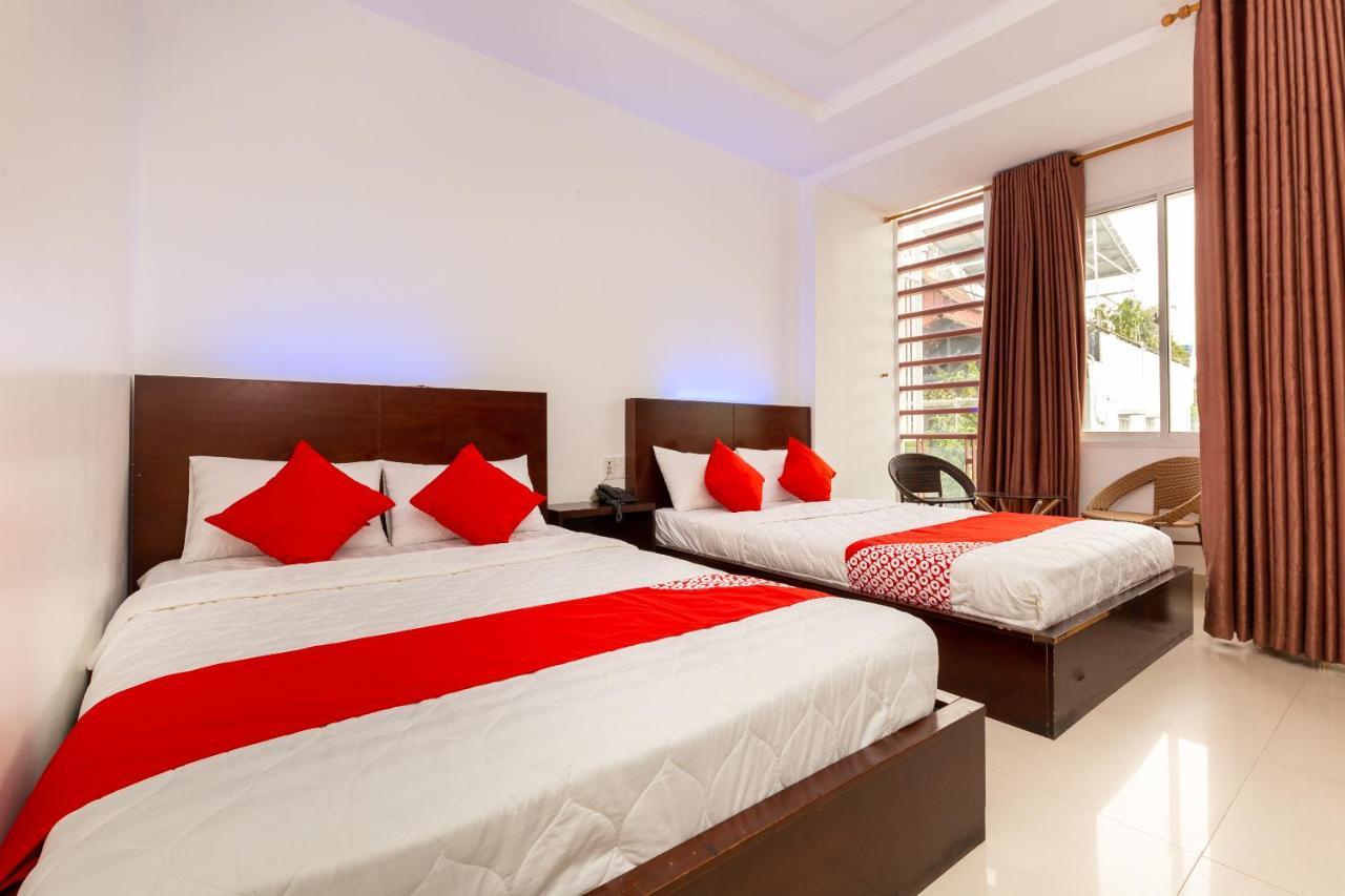 Oyo 487 Sao Mai Khách sạn 2*