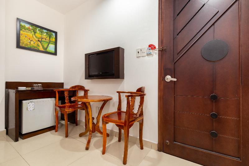 Oyo 487 Sao Mai Khách sạn